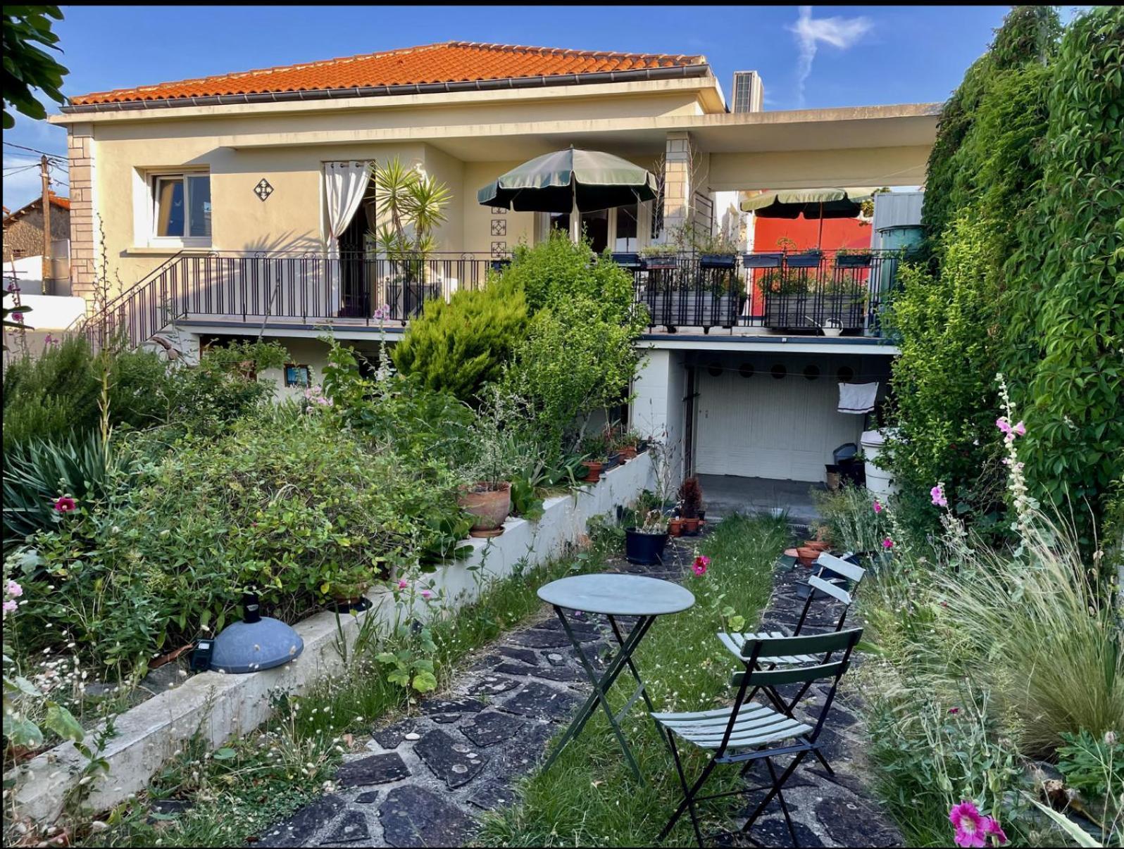 Villa Family House à La Rochelle  Extérieur photo